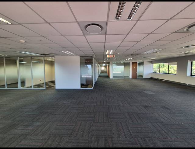422M² OFFICE TO LET IN WOODMEAD